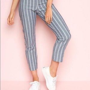 Brandy Melville - Tilden pants - stripped cropped elastic waistband pants